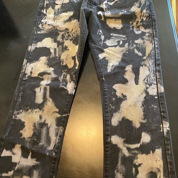 5 pair Robin’s jeans - Picture 2 of 8